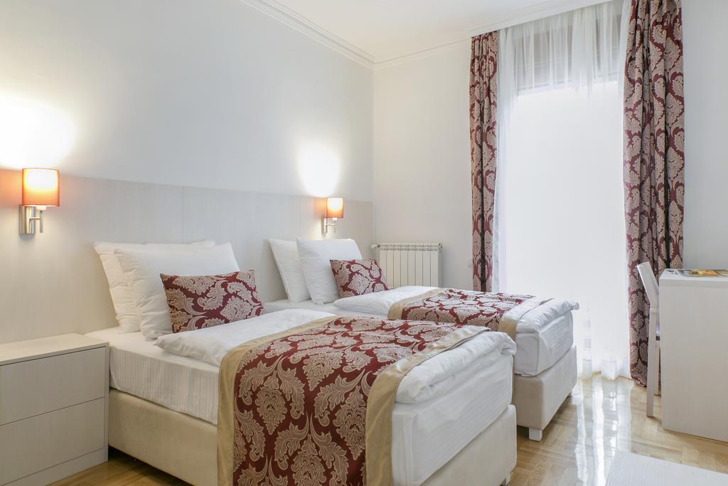 Central Belgrade Apartment 4 ภายนอก รูปภาพ