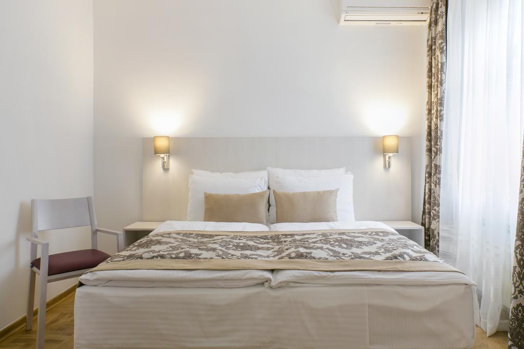 Central Belgrade Apartment 4 ภายนอก รูปภาพ
