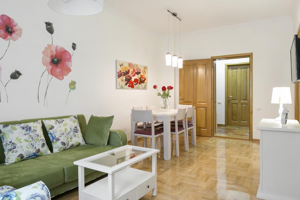 Central Belgrade Apartment 4 ภายนอก รูปภาพ
